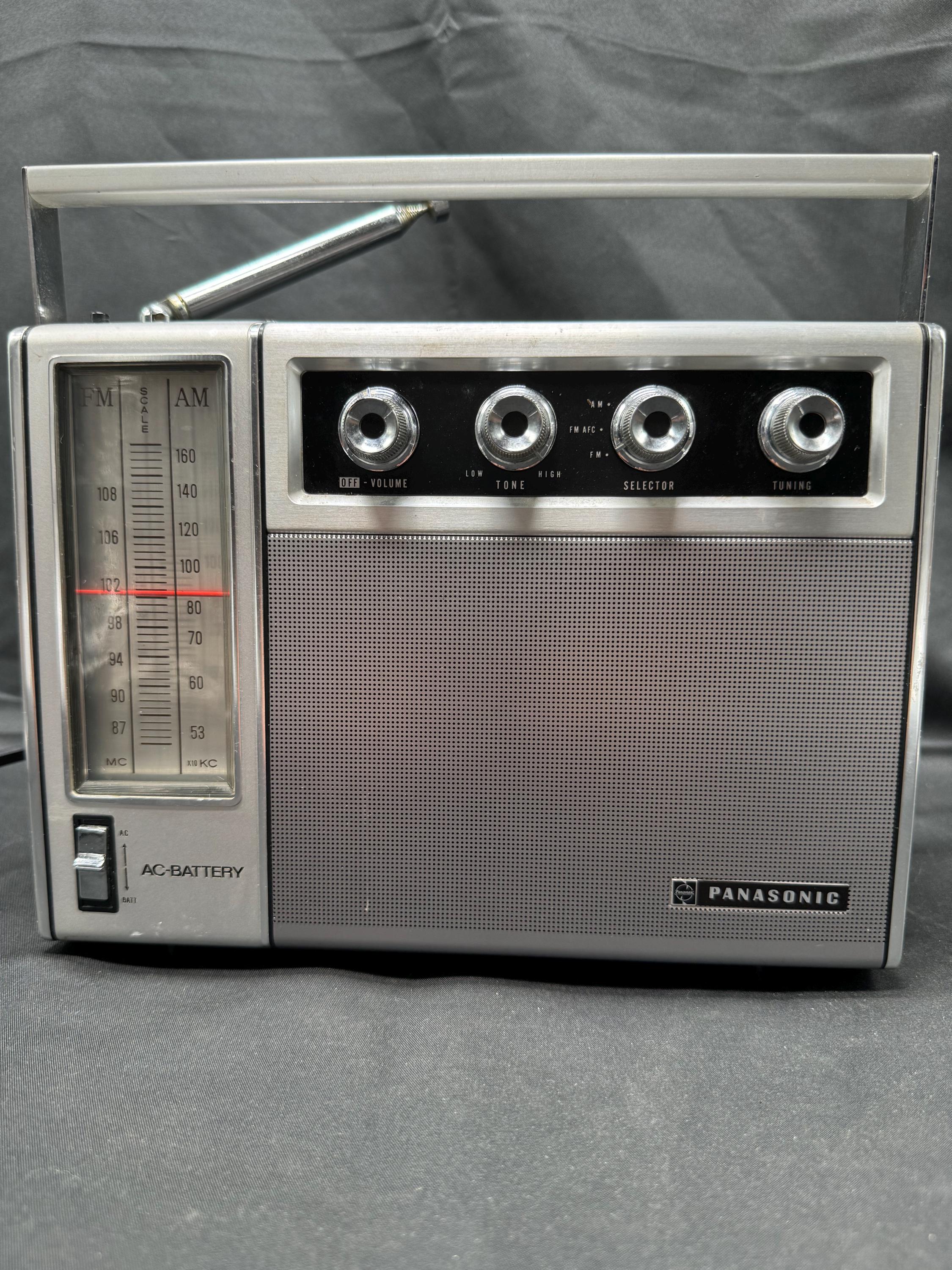 希少　National ナショナル ラジオ RF-U80 AM/FM 2BAND Vintage 1968 Panasonic FM/AM 2 Band Radio 10 Transistor RF-757 for