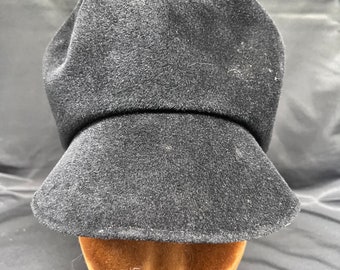 Vintage 60s Womens MOD Carnaby Street Style Black Wool Felt  display picture 2