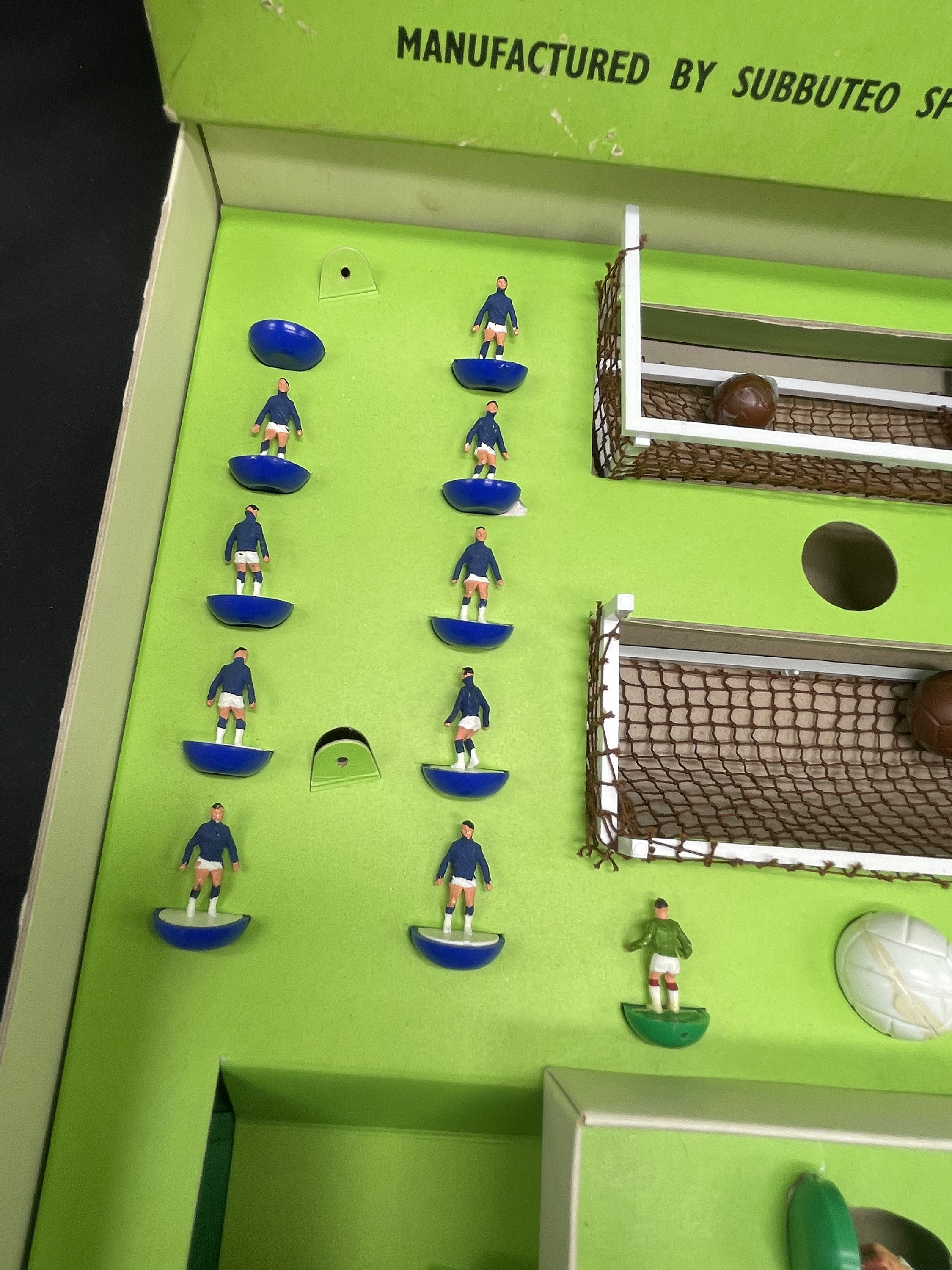 Vintage Early 1970's Continental Club Edition Subbuteo Table