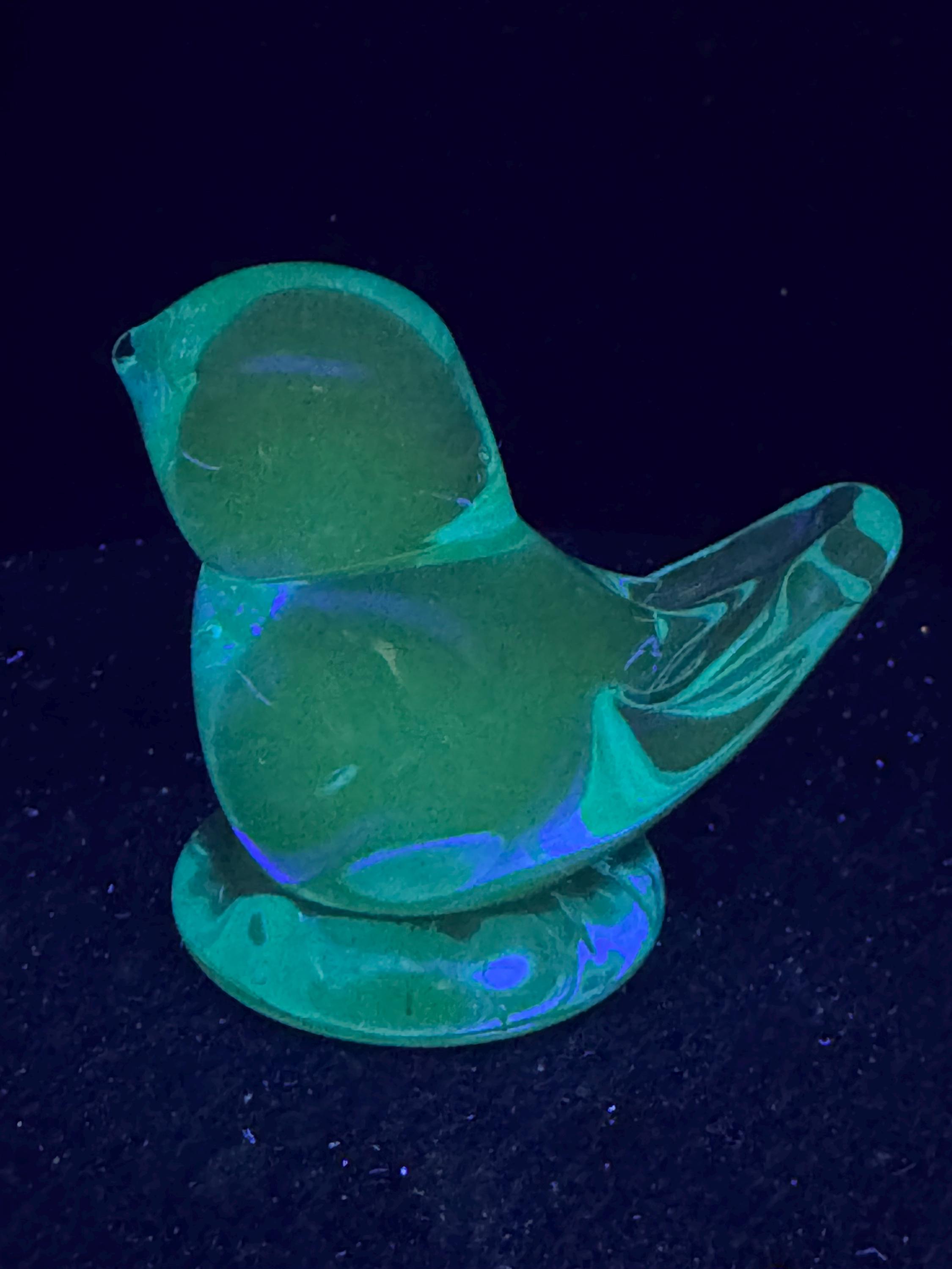 Vintage Manganese Glass - Etsy display picture 1
