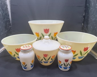 Vintage Fire King Tulip Pattern 3-piece Set – Greaser, Salt