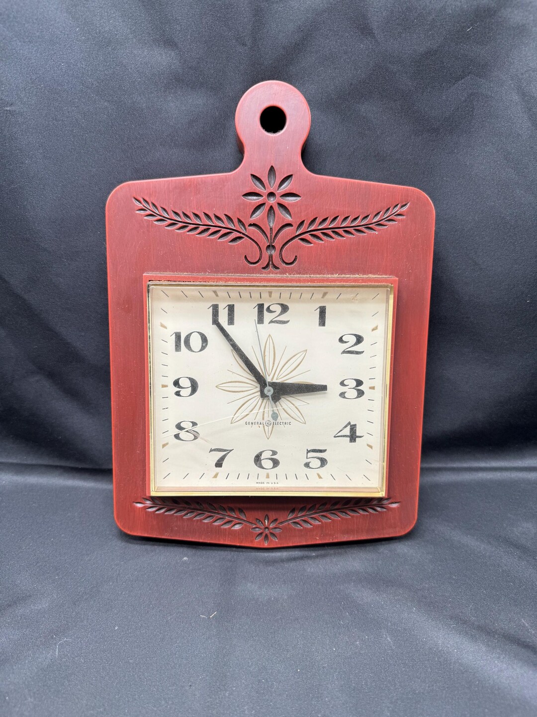 Vintage General Electric Clock Butcher Block Cutting Board Kitchen Wall ...