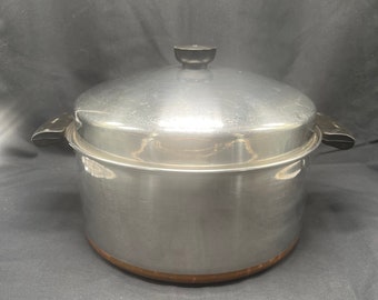 Vintage Revere Ware 5 cuartos. Olla común/horno holandés con tapa de cúpula con fondo de cobre 2363973