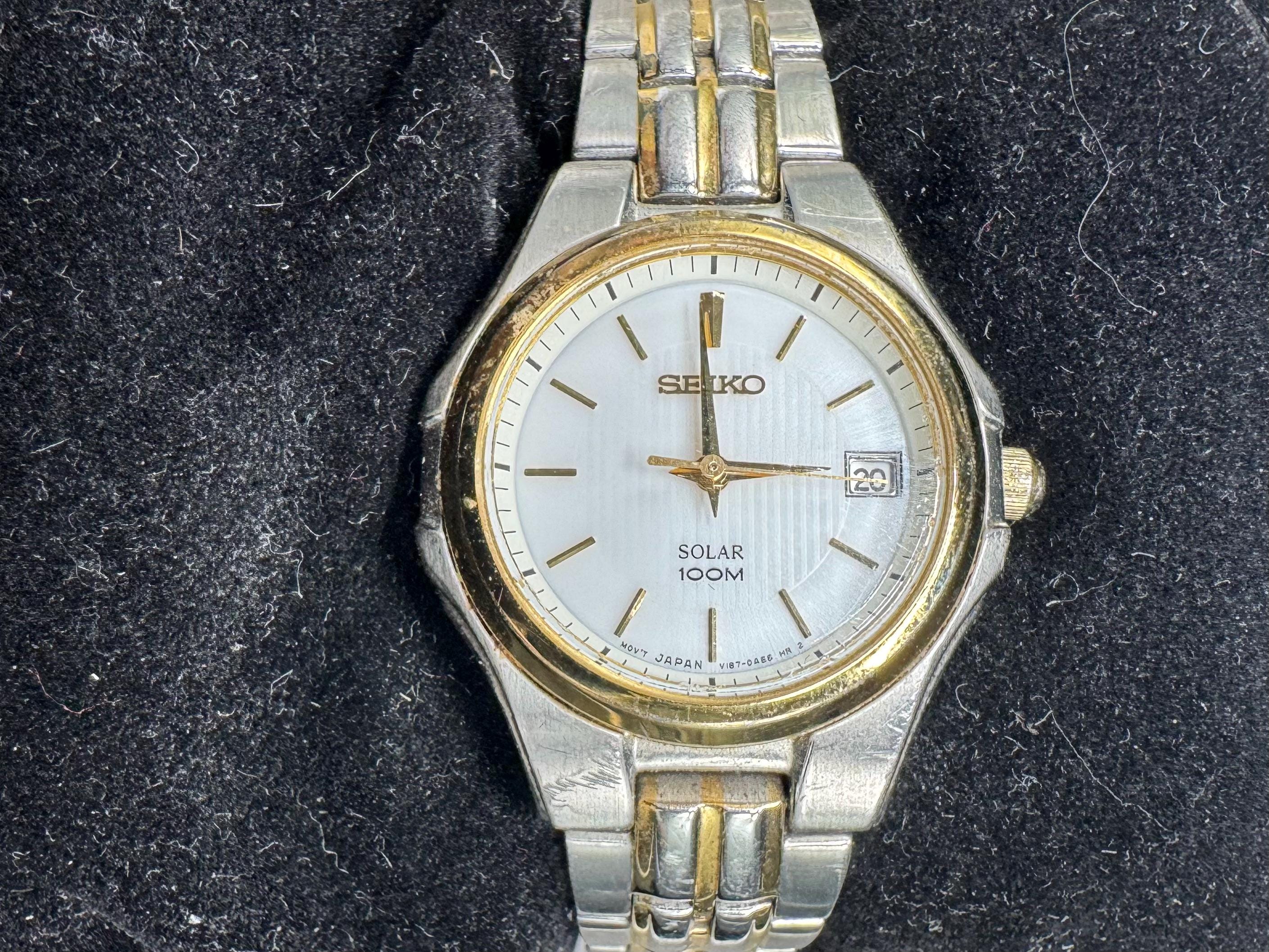 Seiko SUT038 Solar Gold & Silver Tone Stainless Steel Date Women\'s Watch Amazon.com: SEIKO SUT068 Watch for Women - Diamond  main image 4
