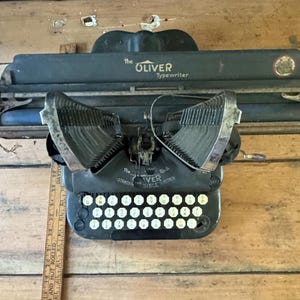 Vintage the Oliver No.5 Standard Visible Writer From 1913 for Extra ...