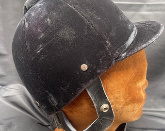 Vintage Equestrian Black Velvet Hunt Crown Riding Cap Size 6 5/8