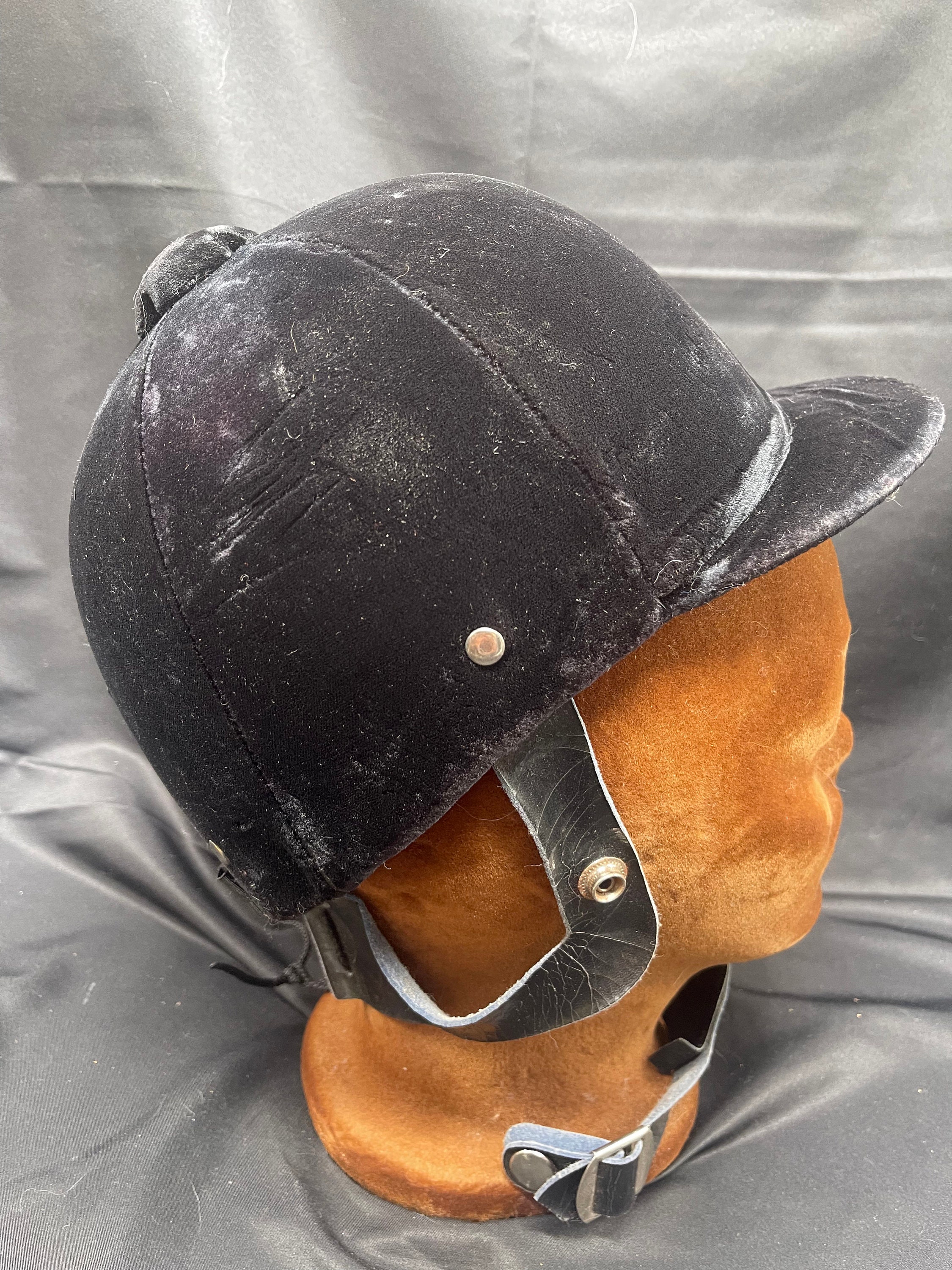 Vintage Equestrian riding cap Vintage Antique? Equestrian Riding Helmet Velvet Hat | eBay main image 3