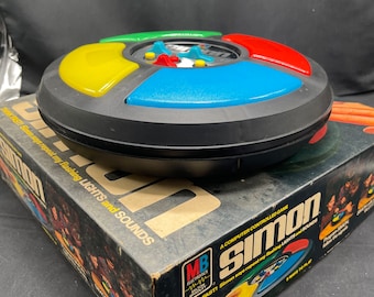 Vintage 1978 Milton Bradley MB Simon Says Electronic Game Original Box with Manual