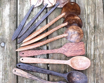 Hand Carved Coconut Wood Spoon Set: Eco-Friendly Kitchen Utensils