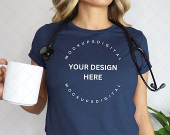 Sjuksköterskeskjorta-modell Ljungblå skjorta-modell 3001 Marinblå modell Sjukvårdspersonal-modell Läkare-modell Sjuksköterske-t-shirt-modell Ljungblå modell