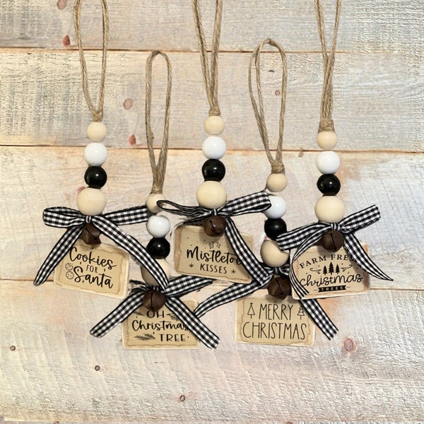 Beaded Farmhouse Wooden Sign Ornaments with Black and White Wooden Beads, Rustic Vintage Christmas Signs, Primitive Ornament Set, Set of 5