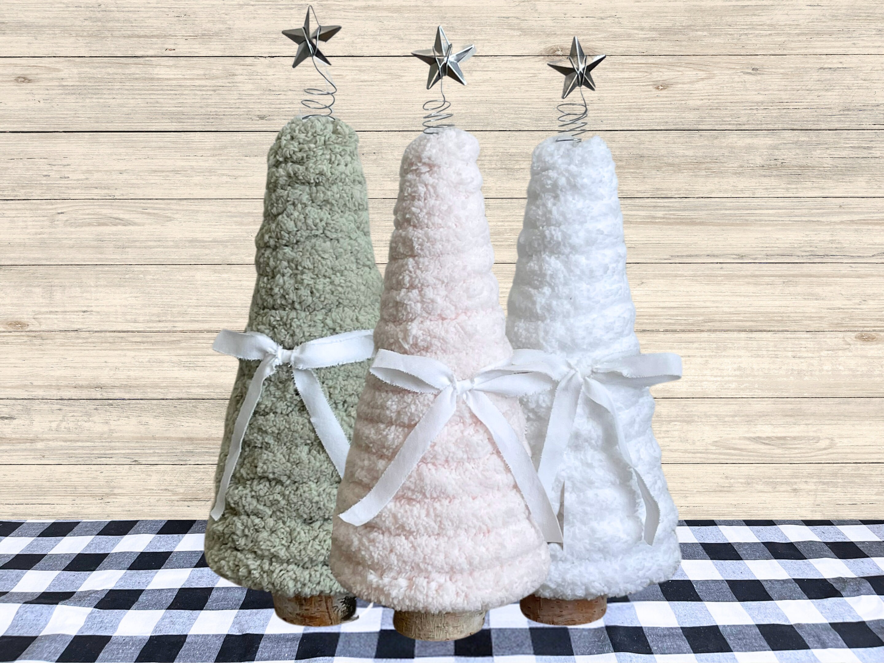 Chunky Yarn Christmas Trees in Shabby Chic Style with Raggy Ribbon and Silver Star Topper, Farmhouse Christmas Decor, Pink and White Holiday