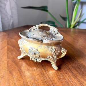 Vintage Art Nouveau Floral Jewelry Casket: Romantic Keepsake Box