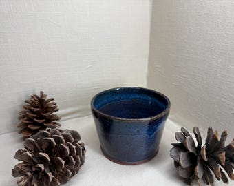 Vaso in ceramica tornito a mano