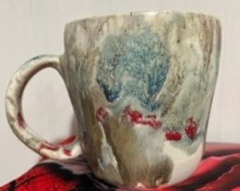 Tazza di ceramica fatta a mano