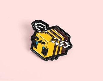 Cartoon Game Enamel Pin Custom Insect Bee Animal Brooch Clothes Bag Lapel Badge Cartoon Pin Jewelry Gift Wholesale