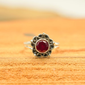 Round Red Garnet Sterling Silver Filigree Ring, Boho July Birthstone Jewelry