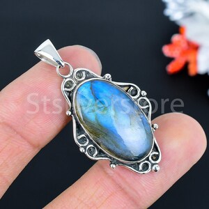 Pendentif labradorite bleue Pendentif labradorite en argent sterling 925 fait main Pendentif design délicat Pendentif élégant Pendentif solide