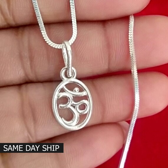 Spiritual Om Locket Pendant 925 Sterling Silver Om Pendant