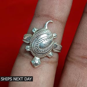 Sea Turtle Ring in 925 Sterling Silver Dainty Turtle Jewelry
