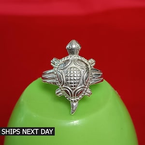 Dainty Turtle Ring 925 Sterling Silver Tortoise Statement Ring Unisex Gifting