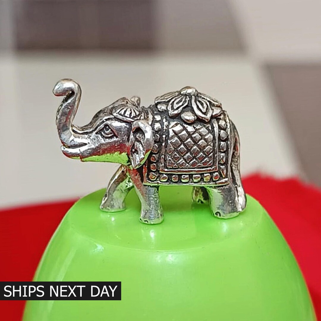 Vintage 銀製　動物のフィギュリン　ADAC　スターリングシルバー Vintage 銀製 動物のフィギュリン ADAC スターリングシルバー Vintage