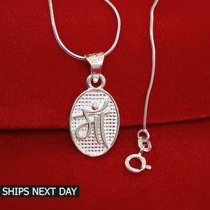 Hindi Namen Halskette, Hindi Schmuck, personalisierte Hindi Halskette, Silber Brief Anhänger, Hindi Initial Maa Anhänger, Muttertagsgeschenk