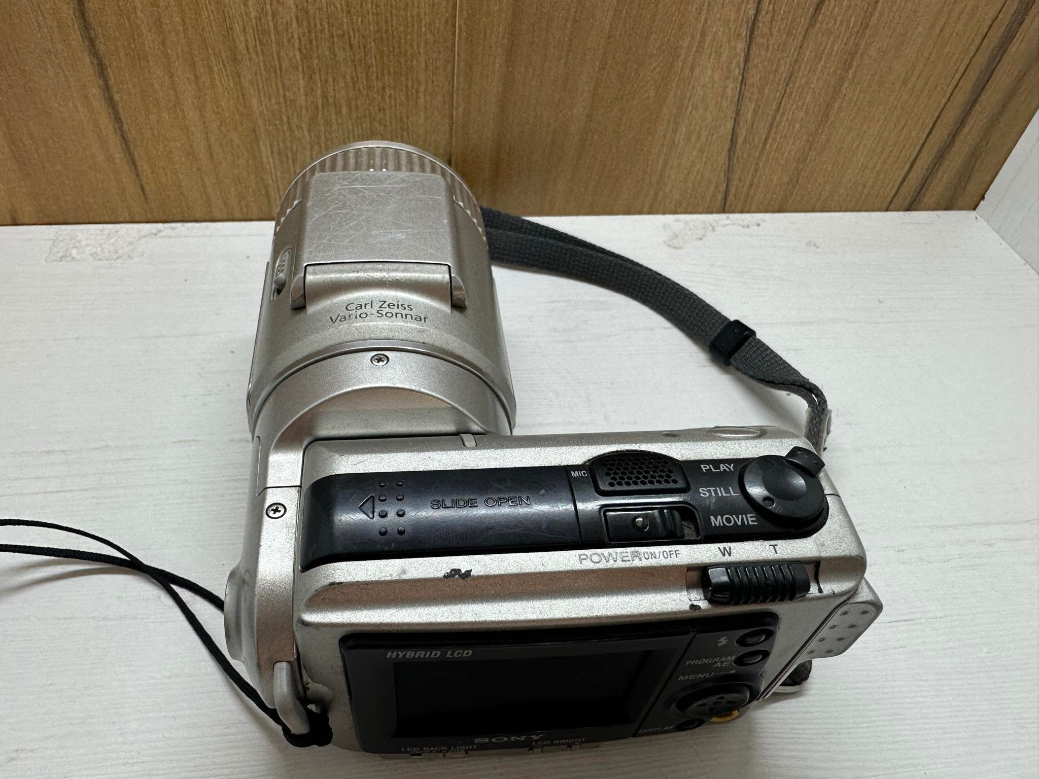 Vintage Sony Cybershot DSC-F505 Digital Camera Japan 5x Optical