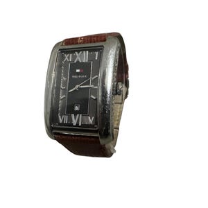Genuine Vintage Tommy Hilfiger 29 mm Wrist Watch Leather Band Date Hilfiger Denim Unique