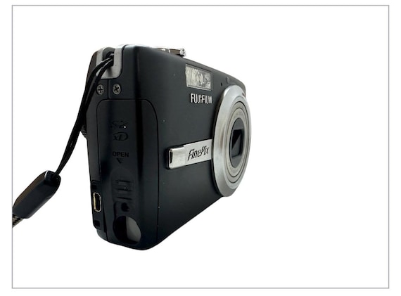 Fujifilm Finepix F485 Japan Digital Camera 4x Wide Zoom Compact