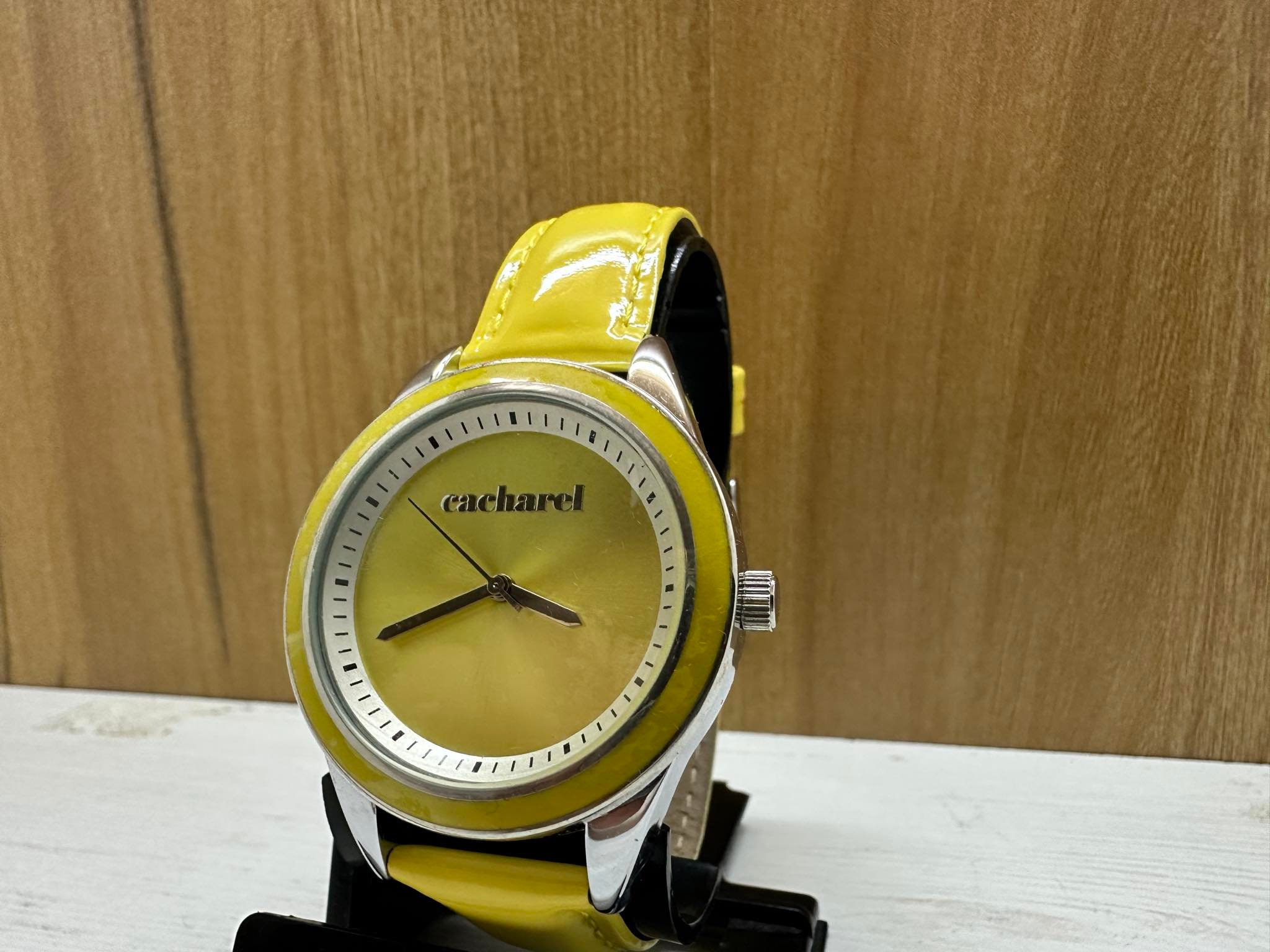 Reloj cacharel sale
