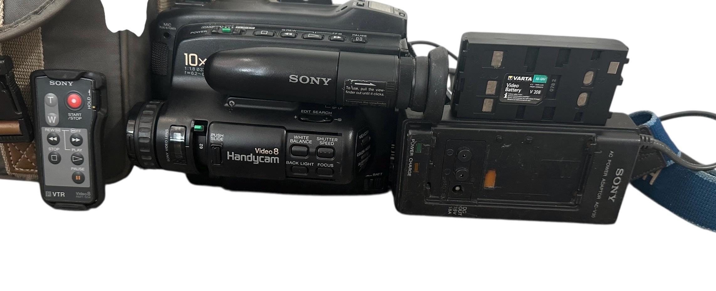 SONY videoHi8 Handycam CCD-TRV60 ⑥ Sony CCD-TR6 8mm Video8 Handycam Video Camera With Charger