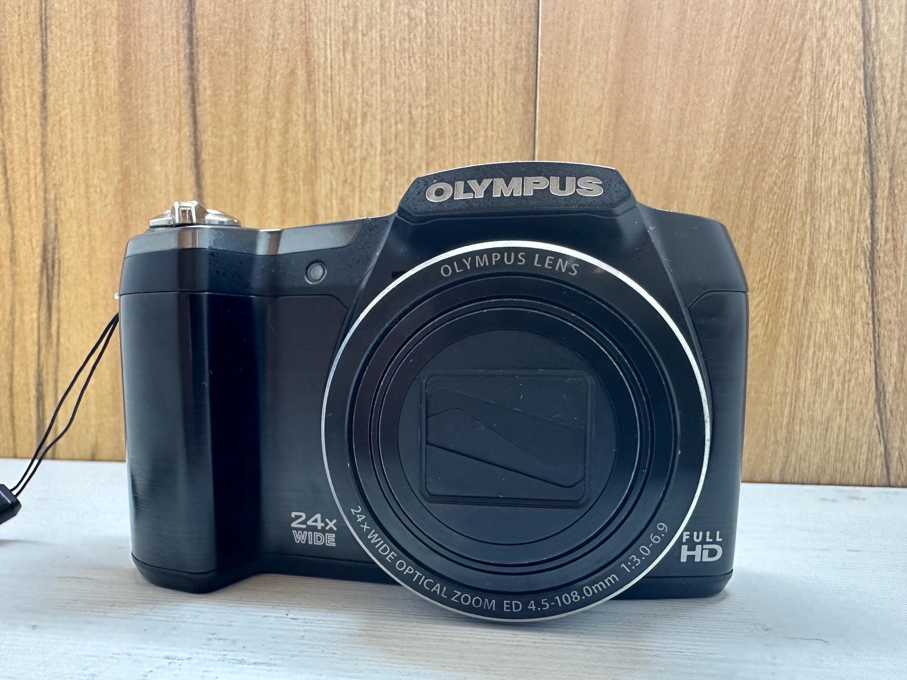 Olympus SZ-17 Full HD Video Digital Camera Compact 14 MP 24X Wide