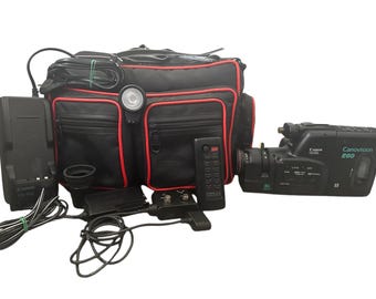 Vintage Canon Vision E60 8mm Video Camcorder 8x AF Macro Digital Zoom  Camera Recorder Japan with Charger, Remote Control, Rucksack Cables