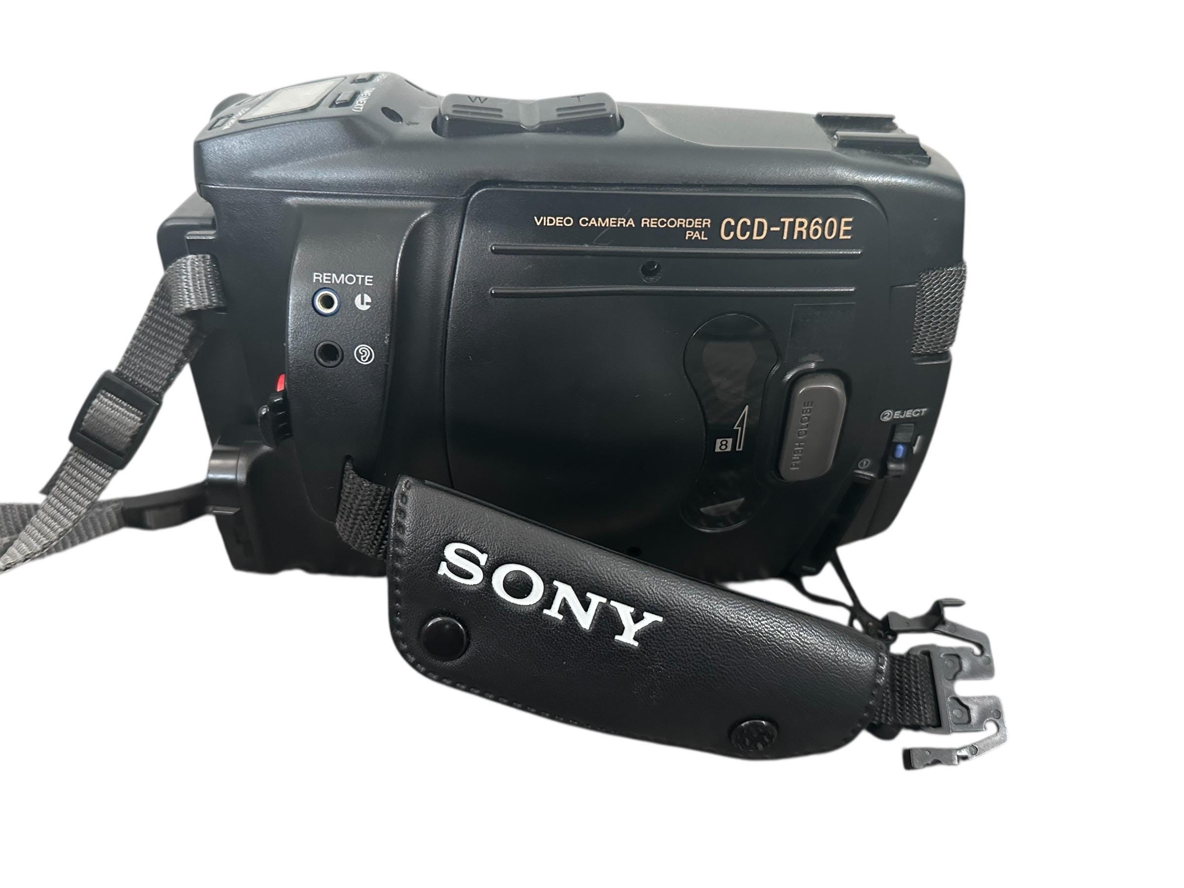 【動作OK】SONY　Handycam　CCD-TRV60 動作未確認 SONY HANDYCAM CCD-TRV60 - メルカリ