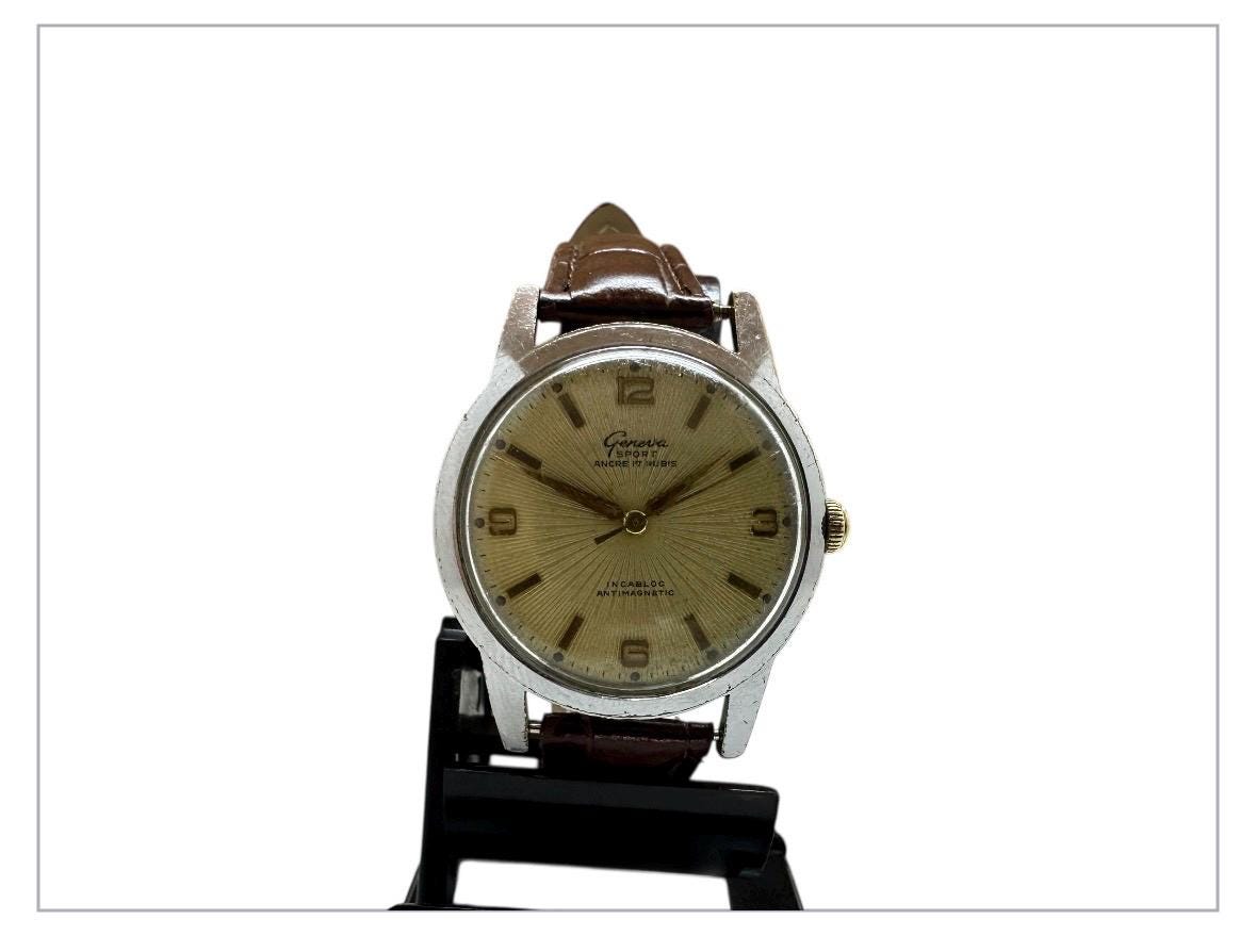 Vintage Unique Wrist Watch GENEVA Sport Swiss Made Ancre 17 Rubis