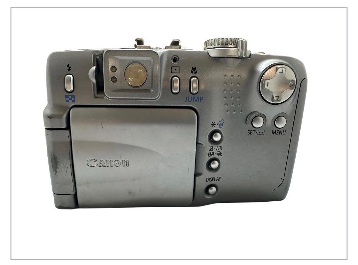 Canon Powershot G2 Silver Japan Digital Camera 4 MP Zoom Lens