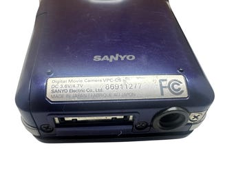 Sanyo Xacti VPC-C5 Full HD Mpeg4 Camcorder Digital Camera Handycam