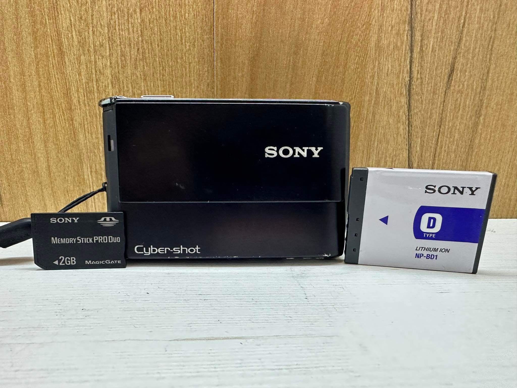 3x Optical Zoom Sony T70 Sony Cyber-Shot DSC-T70 Digital Camera