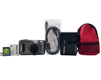 Fujifilm Finepix T300 HD Movies Digital Camera 14 MP 10X Wide