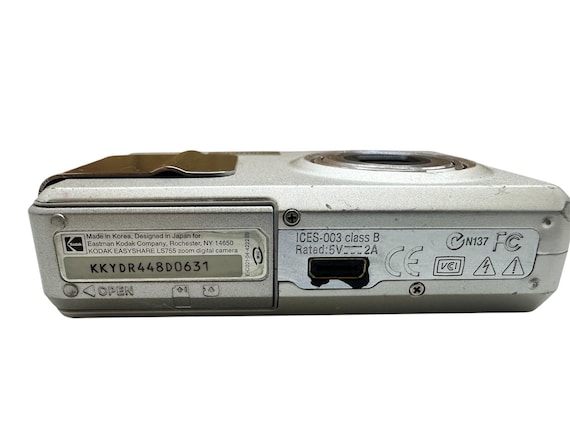 Kodak Easyshare LS755 HD 3inch Touchscreen Digital Camera 3X