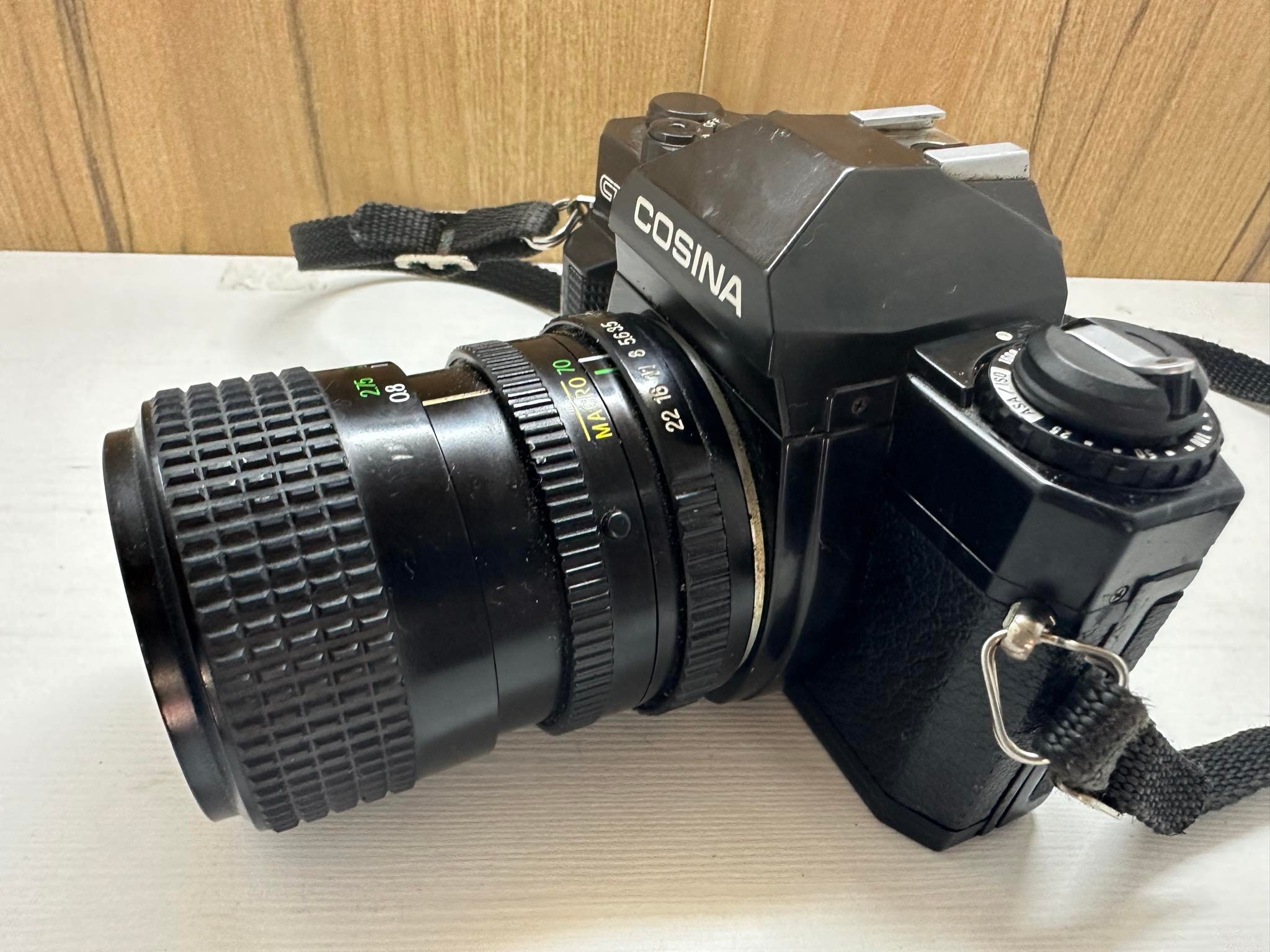 Vintage Cosina CT9 Camera 35 Mm Made in Japan 28-70 Mm Macro With