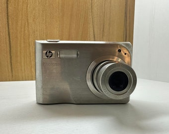 Fotocamera digitale Hewlett Packard Photosmart R927 in metallo Compatta 8,2 MP Zoom ottico 3X Obiettivo HP Precision