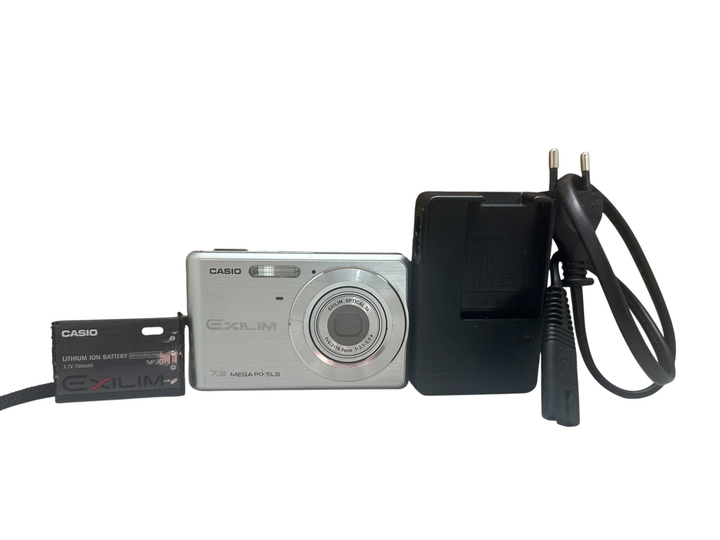 CASIO Exilim EX-Z77 Digital Camera 7.2 MP 3X Optical Zoom 2.6