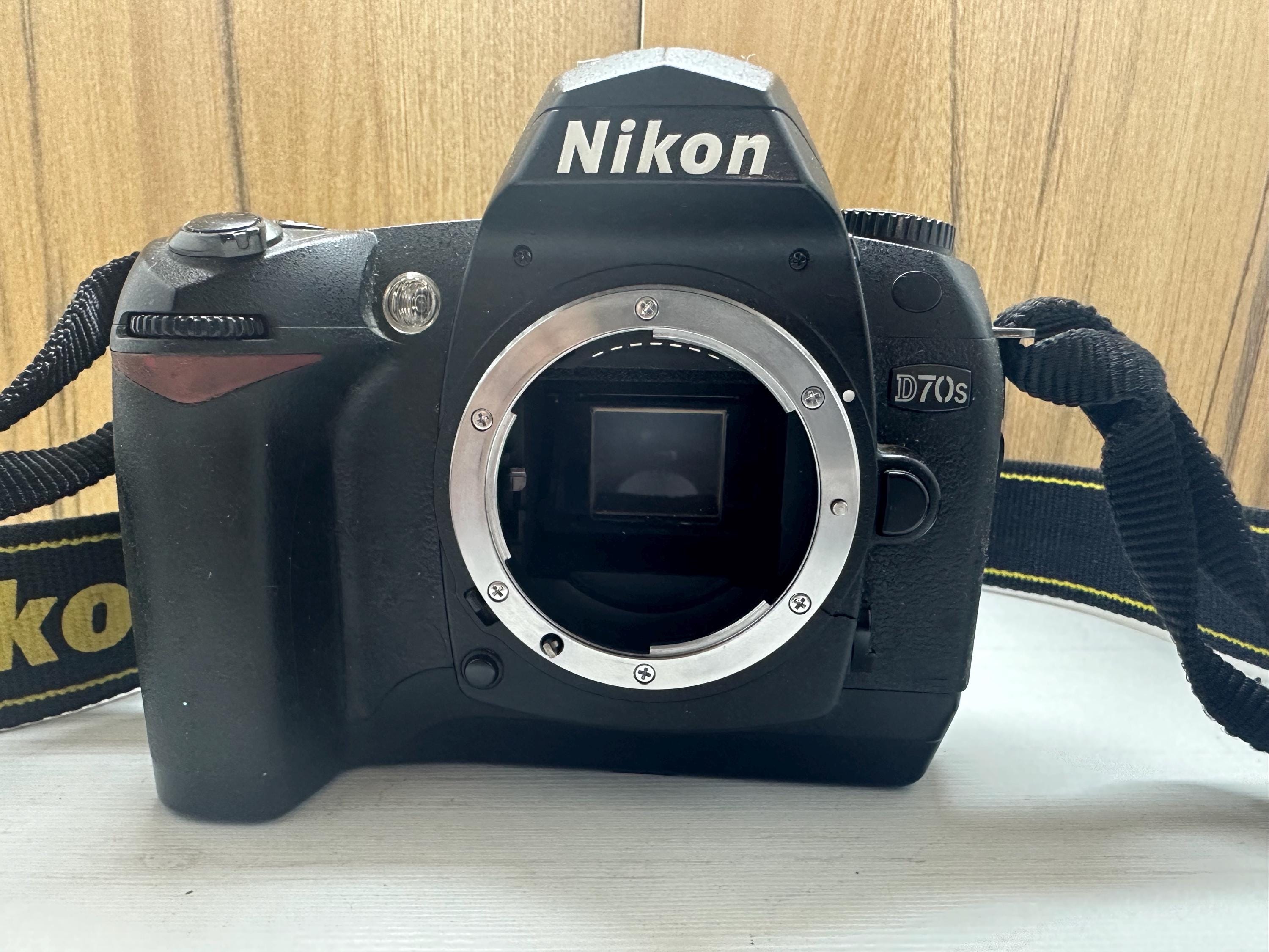 Nikon D700 - Etsy Israel