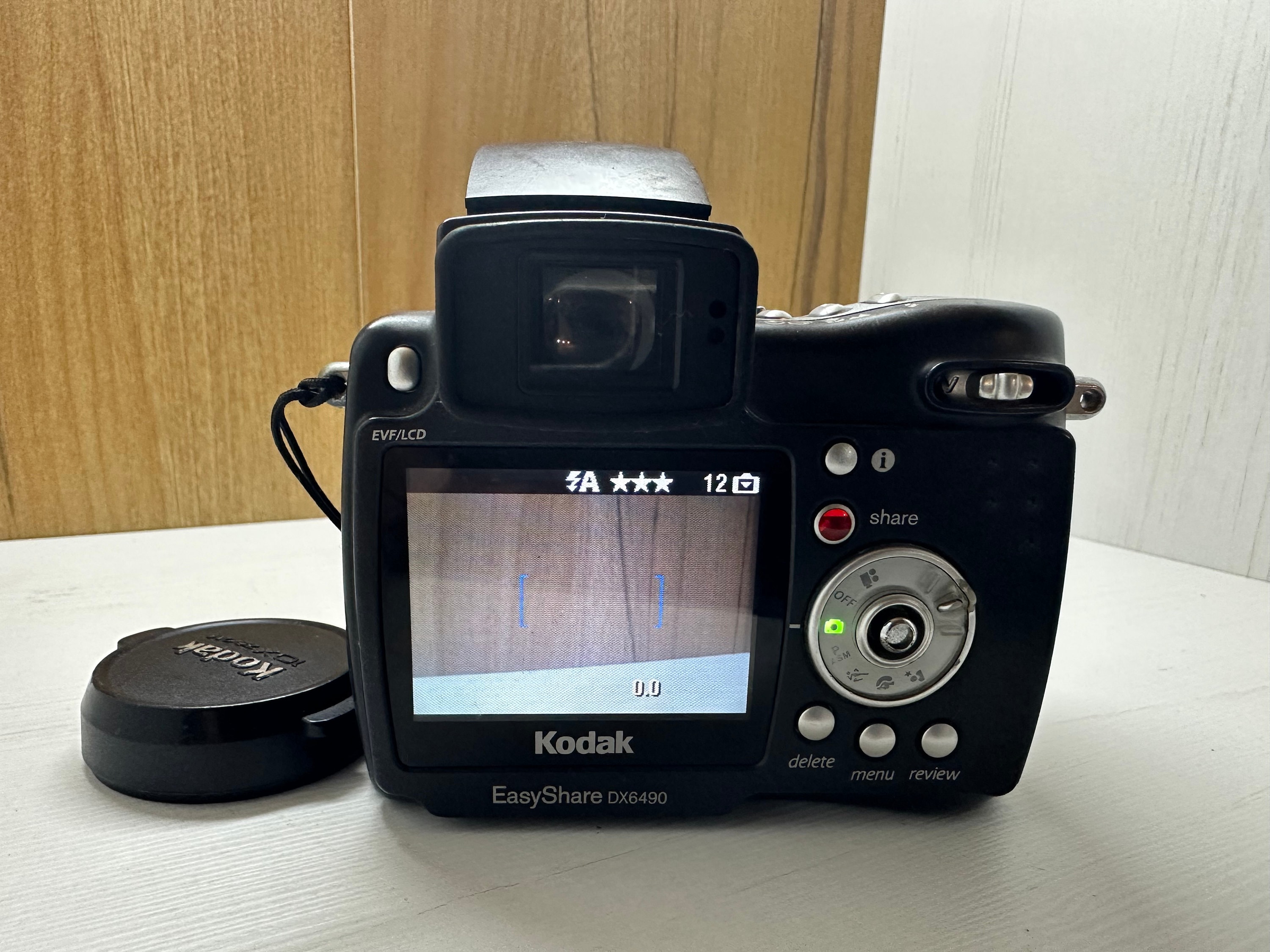 Professional Digital Camera Kodak Easyshare DX6490 10X Optical