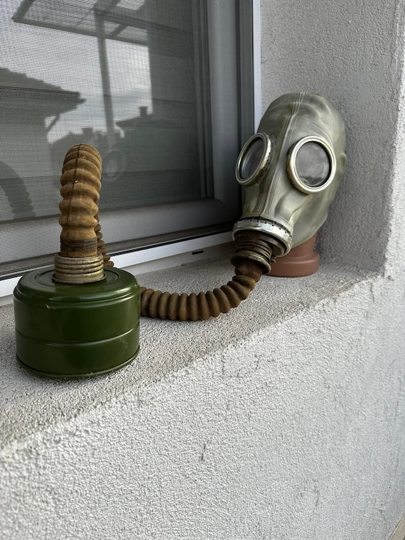 Military Vintage Army Gas Mask With Hose and Carbon Filter
