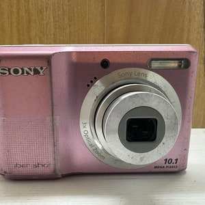 Sony Cybershot DSC-S2000 Digital Camera Pink Ultracompact 10.1 MP
