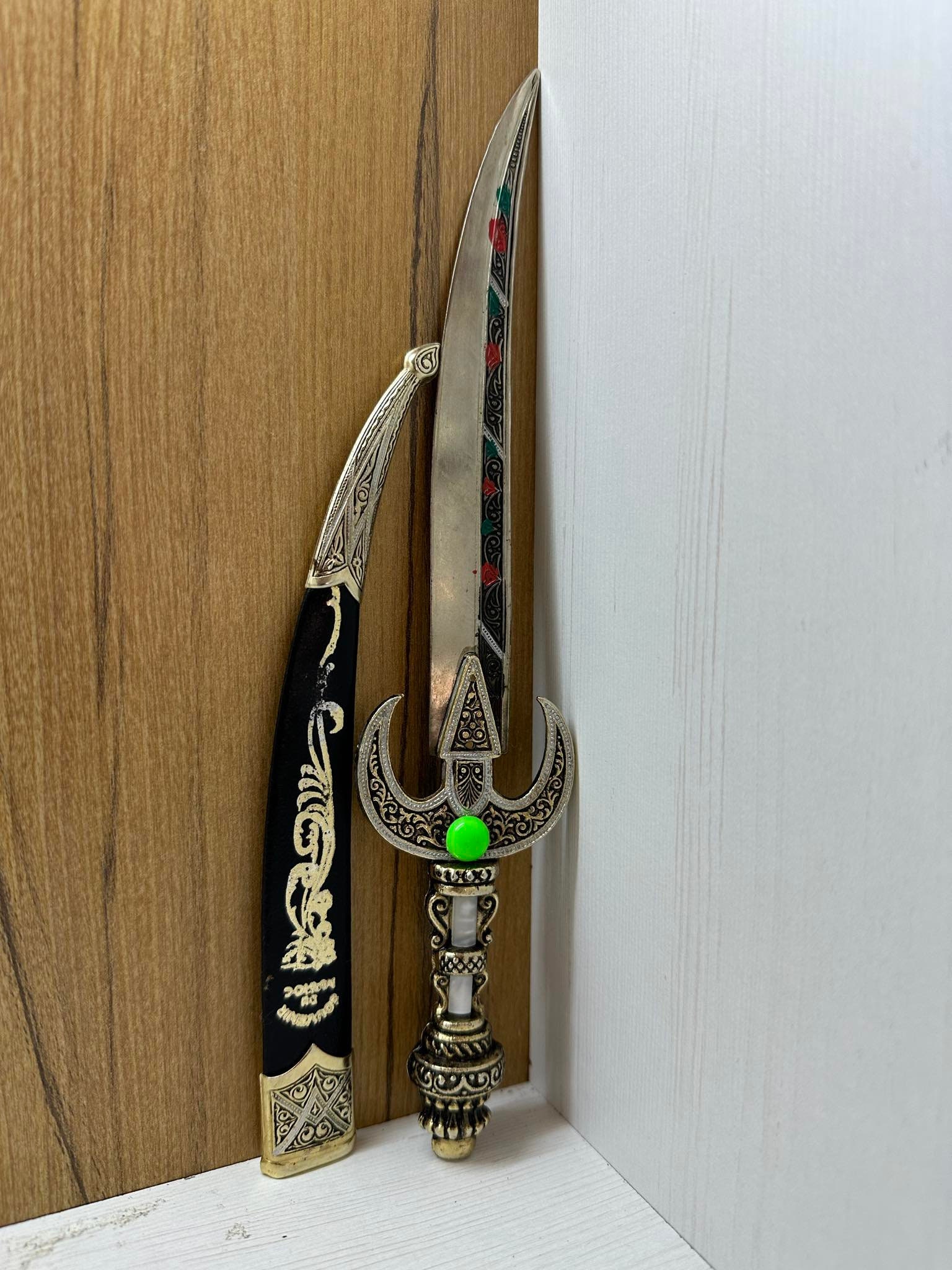 Unique Antique Art Vintage Handmade Souvenir Grave Sword Curved