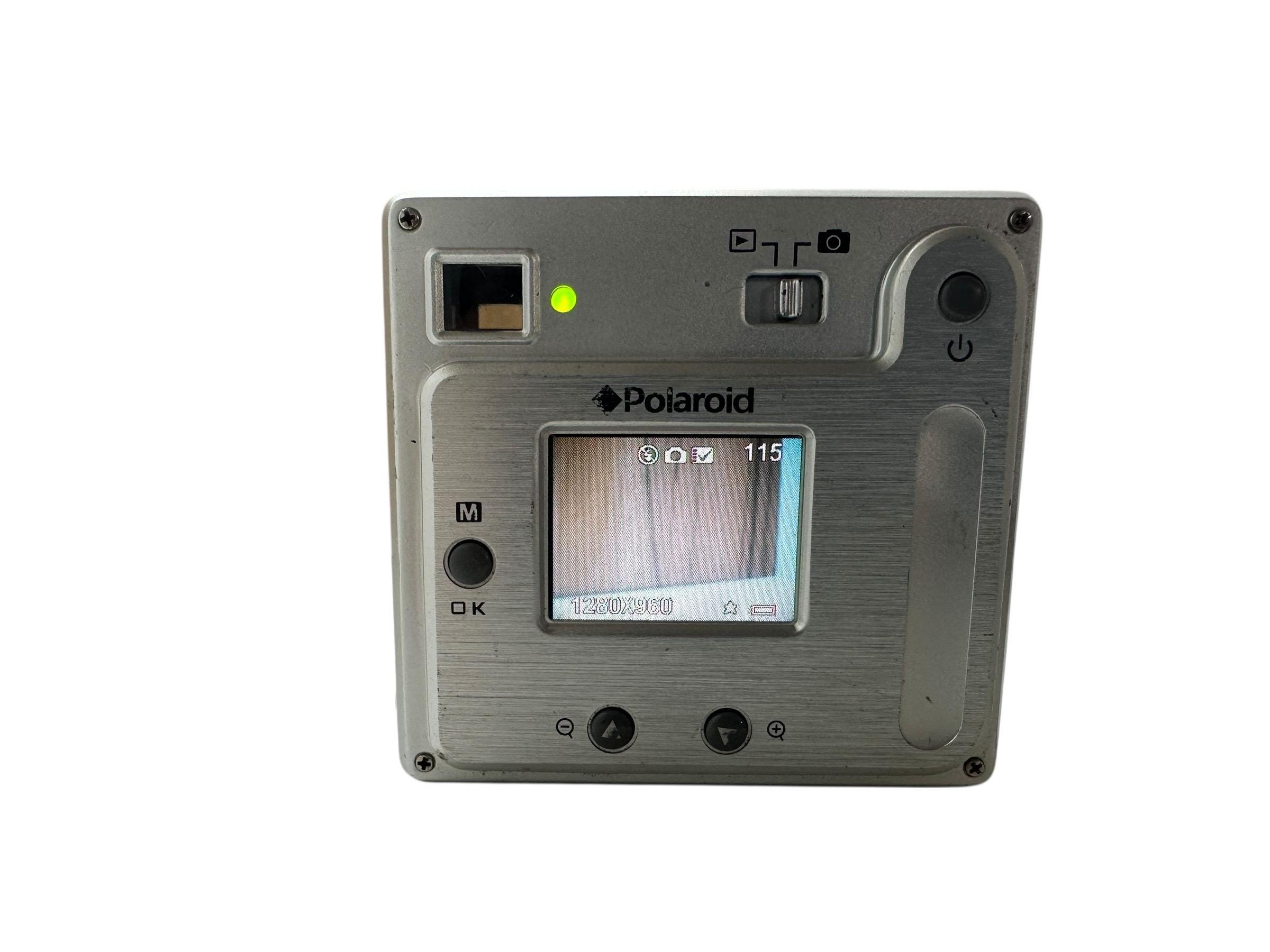 Polaroid PDC 3070 Digital Camera 3.2 Mega Pixels Compact 3X